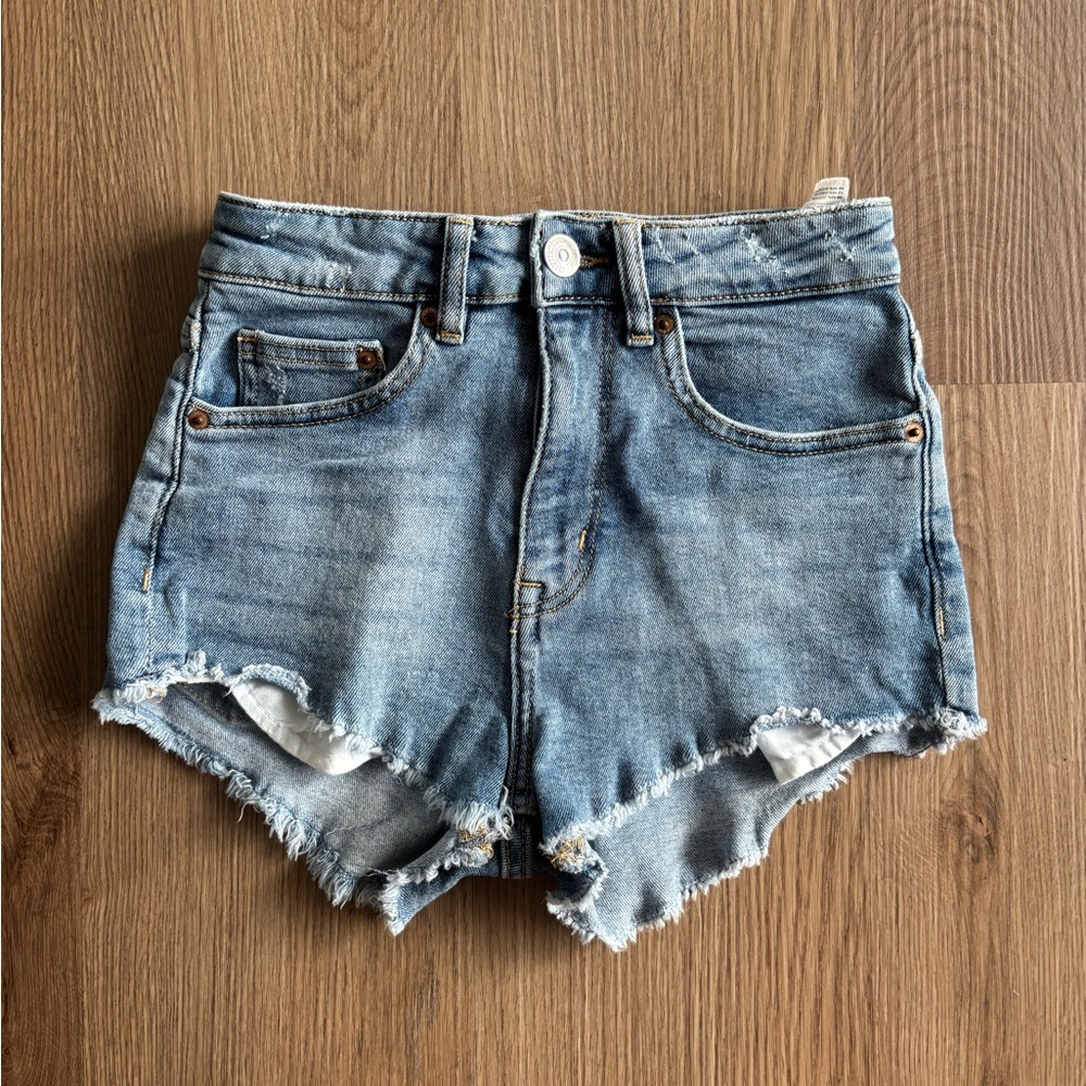 H&M Divided Blue Frayed Hem Jean Shorts US 2